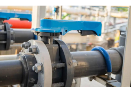 What is the regulating function of the manual butterfly valve